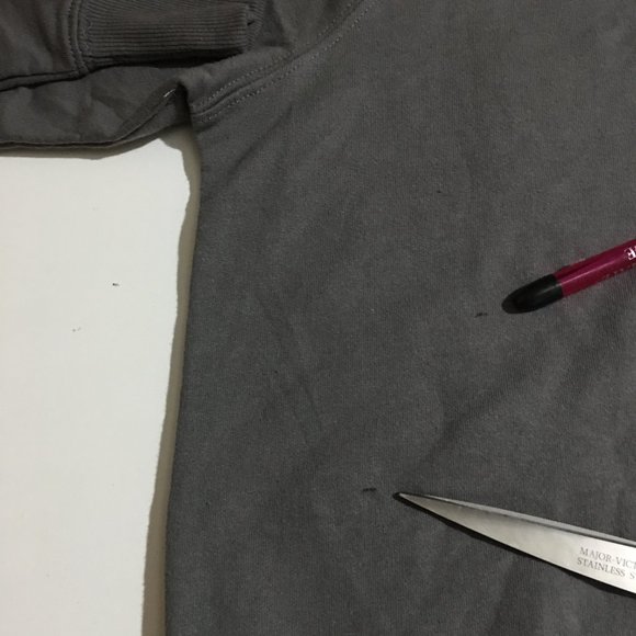 Disney Pride 2022 Pixar Animated Studios Adult XS Gray Sweatshirt - Picture 8 of 11